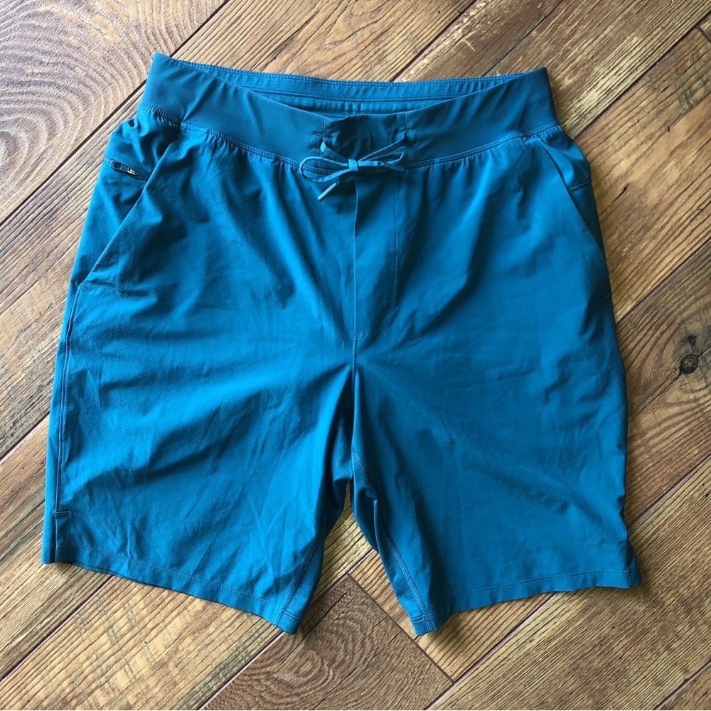 Lululemon Mens Athletic Shorts - NWOT